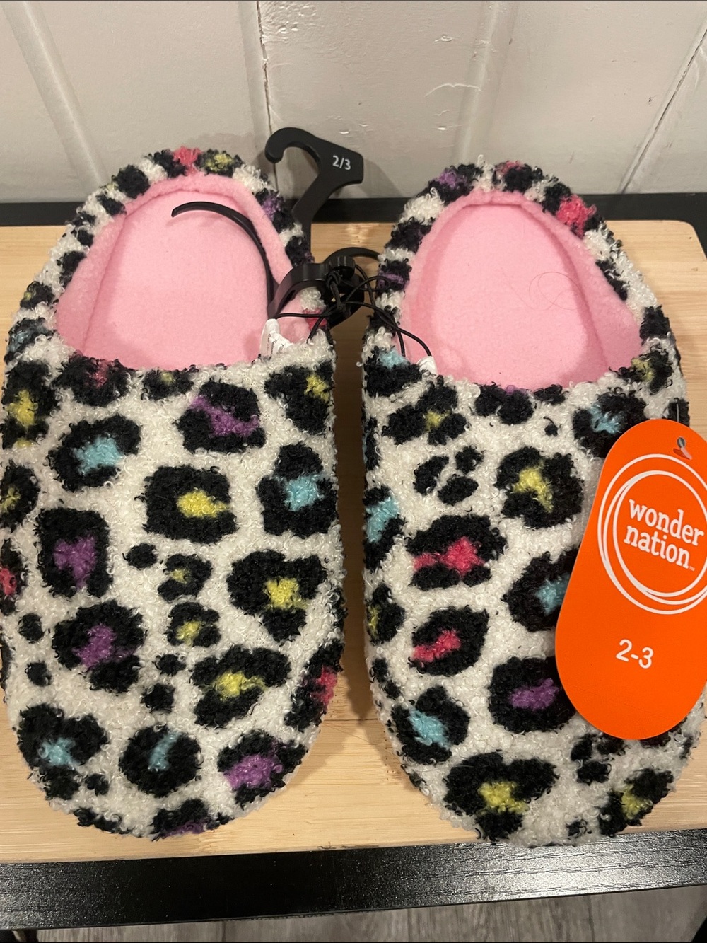 wonder nation Multicolor Leopard Print Fuzzy Slippers girls size 2-3 NWT